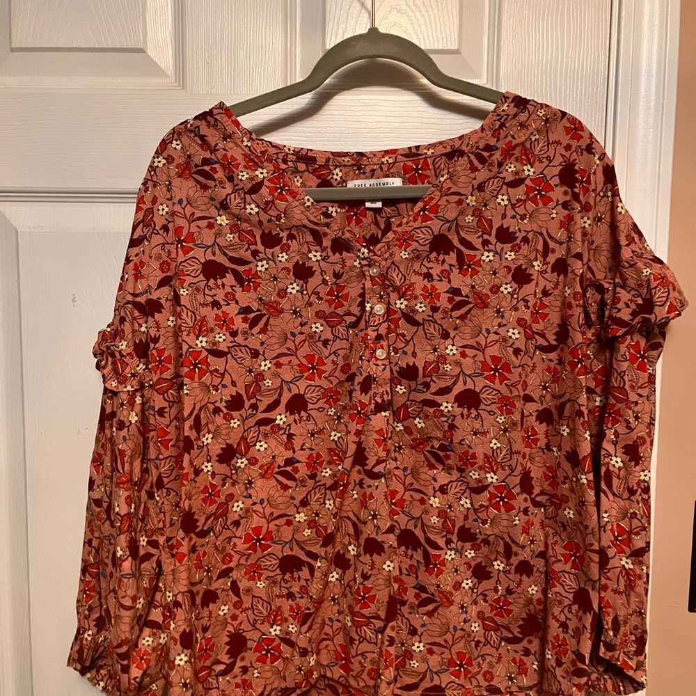 Floral peasant style blouse